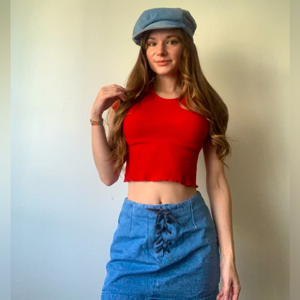 Ribbed red crop top